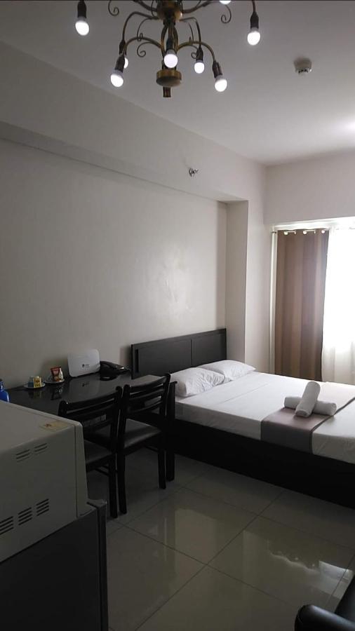 Affordable Makati Serviced Apartments Manila Exterior photo