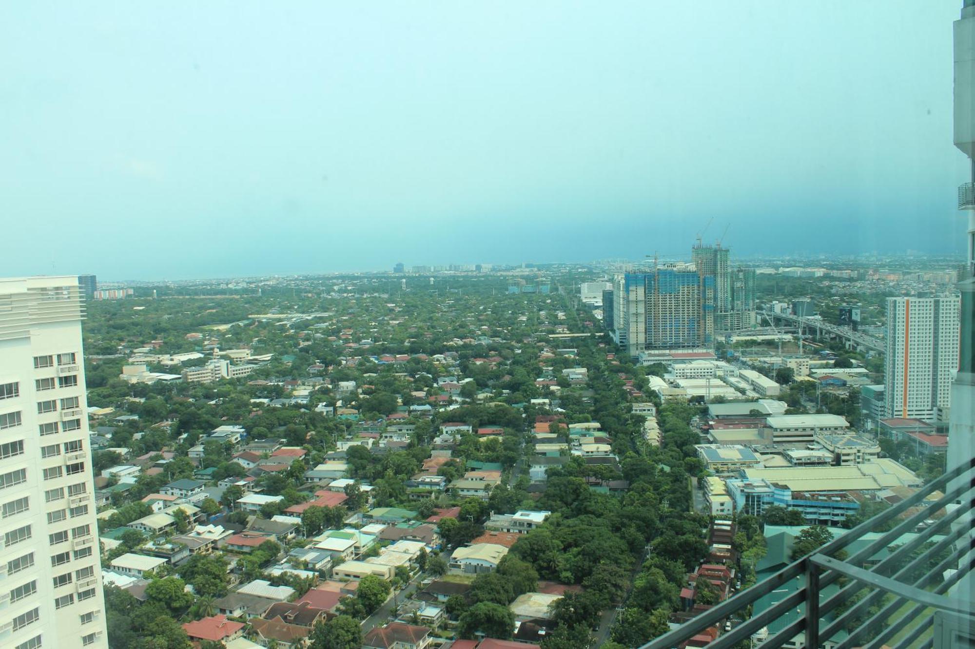 Affordable Makati Serviced Apartments Manila Exterior photo