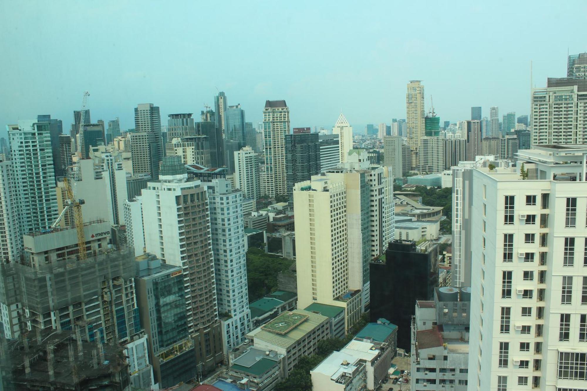 Affordable Makati Serviced Apartments Manila Exterior photo