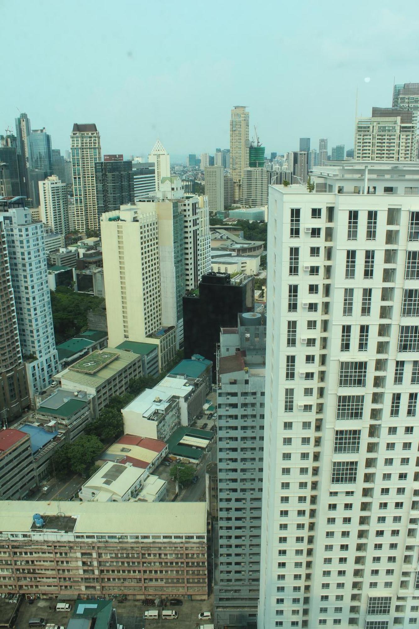 Affordable Makati Serviced Apartments Manila Exterior photo