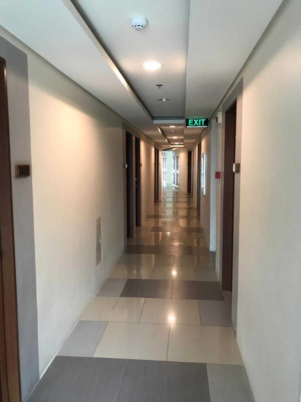 Affordable Makati Serviced Apartments Manila Exterior photo